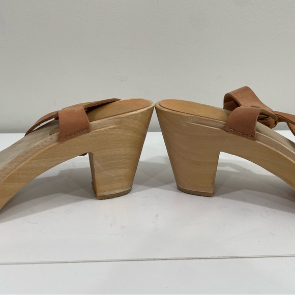 Bryr clogs two‎ tone gold and taupe size 8 - Picture 7 of 10